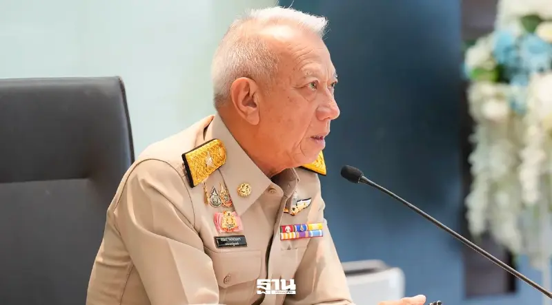 ายพิพัฒน์ รัชกิจประการ รองนายกรัฐมนตรี และรัฐมนตรีว่าการกระทรวงคมนาคม
