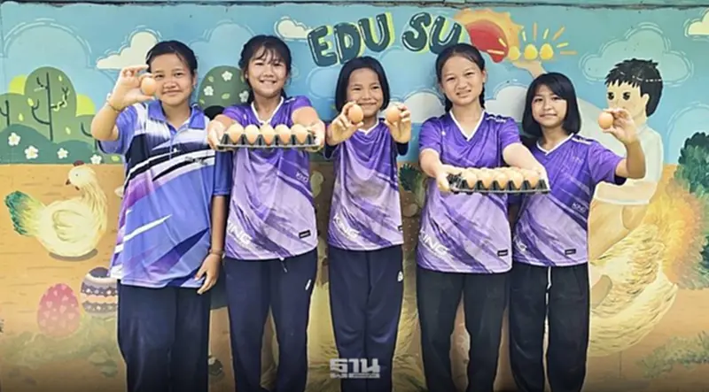 เมื่อ“แม่ไก่ปลดระวาง”กลายเป็นคลังอาหารหลังบ้าน เจาะลึกความสำเร็จ รร.ตชด. เมื่อ“แม่ไก่ปลดระวาง”กลายเป็นคลังอาหารหลังบ้าน เจาะลึกความสำเร็จ รร.ตชด.