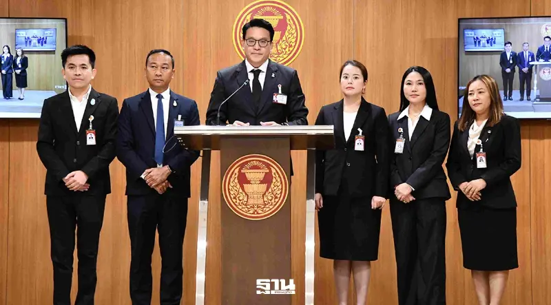 “สกลธี”จี้ปิดสุญญากาศกัญชา แฉส่งออกเถื่อนพุ่ง 56 ตัน ห่วงกระทบไทย “สกลธี”จี้ปิดสุญญากาศกัญชา แฉส่งออกเถื่อนพุ่ง 56 ตัน ห่วงกระทบไทย
