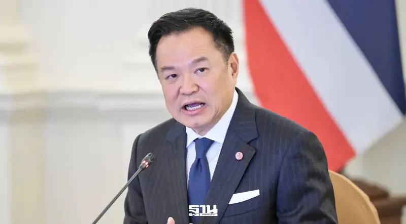 นายอนุทิน ชาญวีรกูล นายกรัฐมนตรี