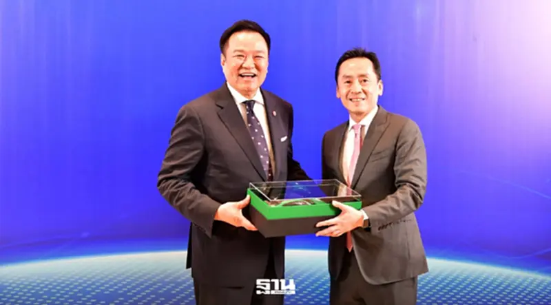 นายกฯ อนุทิน หารือผู้บริหารเ Xiaomi ระหว่างเยือนจีน ติดตามทิศทางธุรกิจในไทย พร้อมแลกเปลี่ยนแผนลงทุนด้านวิจัยและพัฒนา รวมถึงธุรกิจรถยนต์ไฟฟ้า นายกฯ อนุทิน หารือผู้บริหารเ Xiaomi ระหว่างเยือนจีน ติดตามทิศทางธุรกิจในไทย พร้อมแลกเปลี่ยนแผนลงทุนด้านวิจัยและพัฒนา รวมถึงธุรกิจรถยนต์ไฟฟ้า