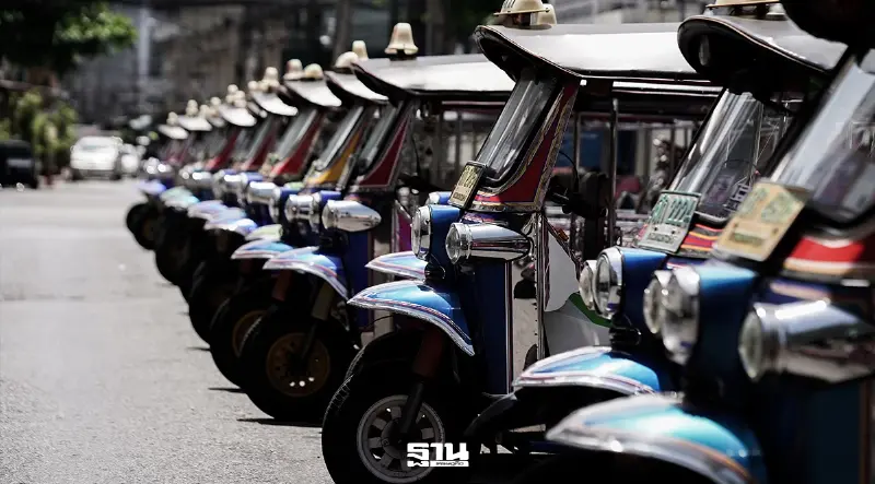 ขนส่งทางบก ชงห้าม “รถตุ๊กตุ๊ก” วิ่งโซน กทม.ชั้นใน หวังแก้มลพิษ ยกเว้น EV ขนส่งทางบก ชงห้าม “รถตุ๊กตุ๊ก” วิ่งโซน กทม.ชั้นใน หวังแก้มลพิษ ยกเว้น EV