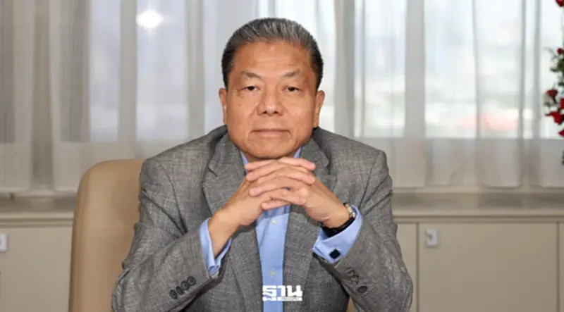 เด้ง ‘นพ.สรณ’ พ้นเก้าอี้ประธาน กสทช. สั่งเช็กบิลยึดเงินเดือน-เบี้ยประชุม เด้ง ‘นพ.สรณ’ พ้นเก้าอี้ประธาน กสทช. สั่งเช็กบิลยึดเงินเดือน-เบี้ยประชุม