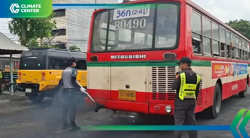 'สุชาติ' สั่งตรวจเข้มรถเมล์ทุกอู่ห้ามปล่อยควันดำ หลังสุ่มพบเกินมาตรฐาน 58%