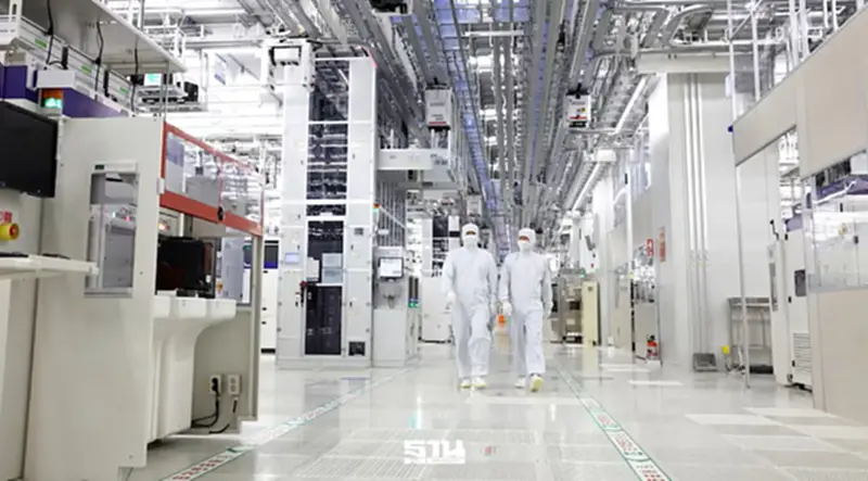 ซัมซุง คาดชิป AI ขาดแคลนถึงปี 2028 เซ็นสัญญา 5 ปี ล็อกกำลังผลิต Data Center ซัมซุง คาดชิป AI ขาดแคลนถึงปี 2028 เซ็นสัญญา 5 ปี ล็อกกำลังผลิต Data Center