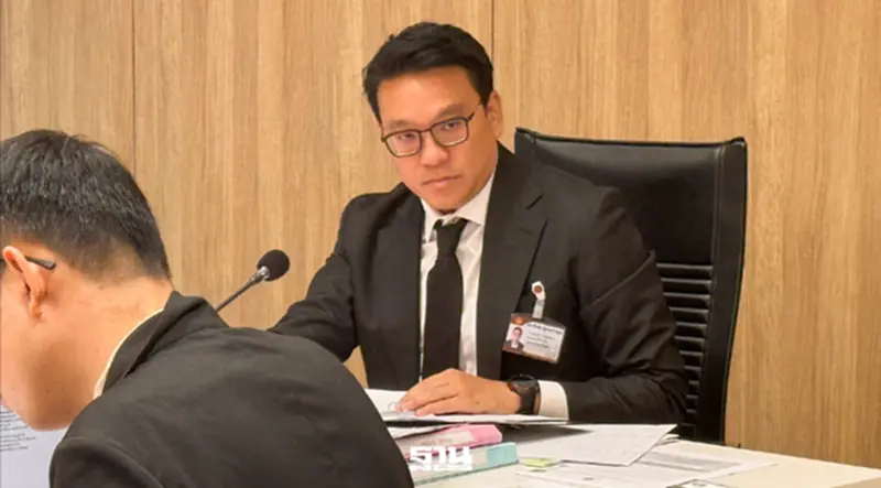 “สกลธี”แฉสวมสิทธิ์สัญชาติ-จีนทิพย์ ลาม 8 รพ.เอกชน กทม.บุตรสวมสิทธิ์ 32 ราย “สกลธี”แฉสวมสิทธิ์สัญชาติ-จีนทิพย์ ลาม 8 รพ.เอกชน กทม.บุตรสวมสิทธิ์ 32 ราย
