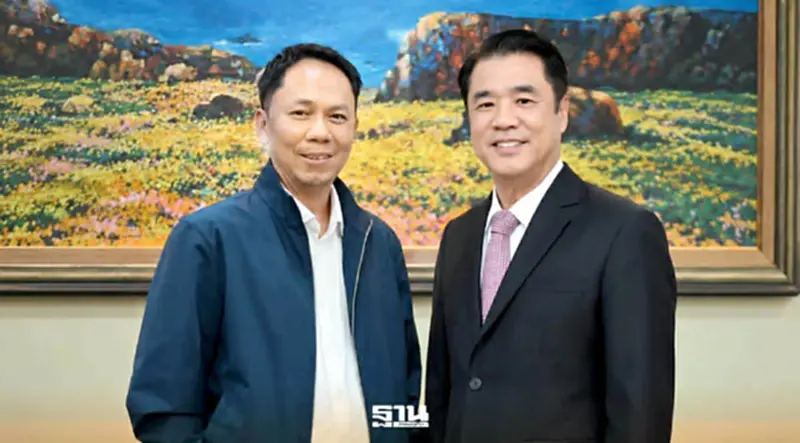 บุกพิษณุโลก 'สารวัตรเกษตร-CIB' ยึดวัตถุอันตรายเถื่อน 8 รายการ มูลค่า 1 ล้านบาท บุกพิษณุโลก 'สารวัตรเกษตร-CIB' ยึดวัตถุอันตรายเถื่อน 8 รายการ มูลค่า 1 ล้านบาท
