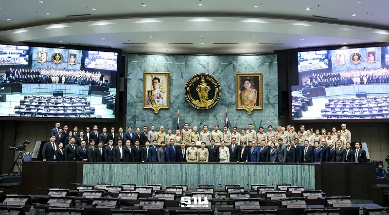 “อนุทิน”เปิดประชุมสภา กทม. ประกาศหนุนเต็มกำลังพัฒนาเมืองอย่างยั่งยืน