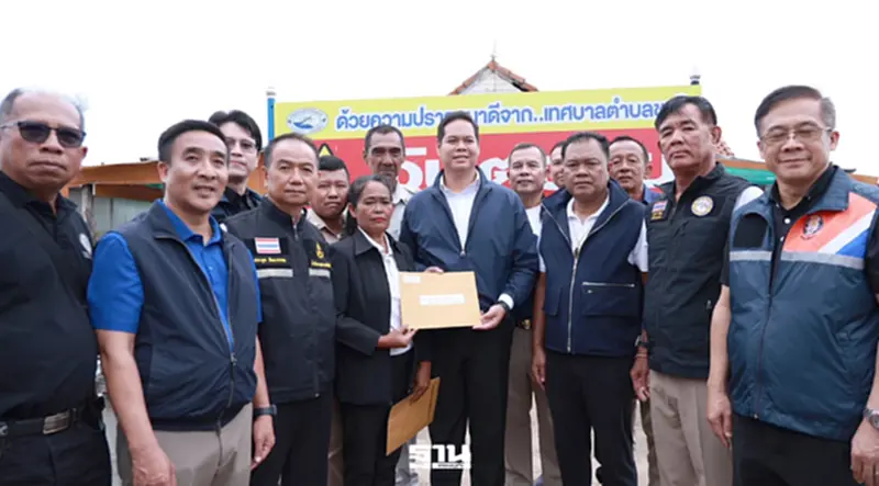 “สรรเพชญ”ลุยชุมพรเร่งแก้ปัญหาร่องน้ำตื้นเขินเปิดทางสัญจรเรือประมง “สรรเพชญ”ลุยชุมพรเร่งแก้ปัญหาร่องน้ำตื้นเขินเปิดทางสัญจรเรือประมง