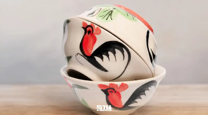 วิธีดู “ชามไก่ลำปาง” ของแท้ กรมทรัพย์สินฯ ย้ำ GI คุ้มครองชื่อ-ตรา วิธีดู “ชามไก่ลำปาง” ของแท้ กรมทรัพย์สินฯ ย้ำ GI คุ้มครองชื่อ-ตรา