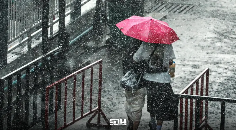 สภาพอากาศวันนี้ -24 ส.ค.เหนือ อีสานฝนตกหนักถึงหนักมาก กทม.ฝนตกตลอดช่วง สภาพอากาศวันนี้ -24 ส.ค.เหนือ อีสานฝนตกหนักถึงหนักมาก กทม.ฝนตกตลอดช่วง