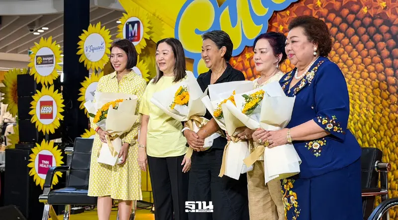 ‘2 เจ๊ 1 มาดาม’ เปิดสูตรสร้างตัว หมูทอด-ค้าปลีก-ยุทโธปกรณ์