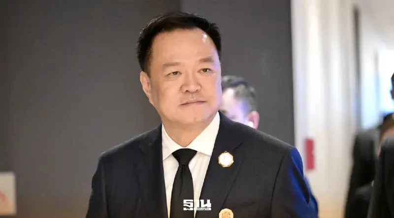 นายอนุทิน ชาญวีรกูล นายกรัฐมนตรี และรมว.มหาดไทย นายอนุทิน ชาญวีรกูล นายกรัฐมนตรี และรมว.มหาดไทย