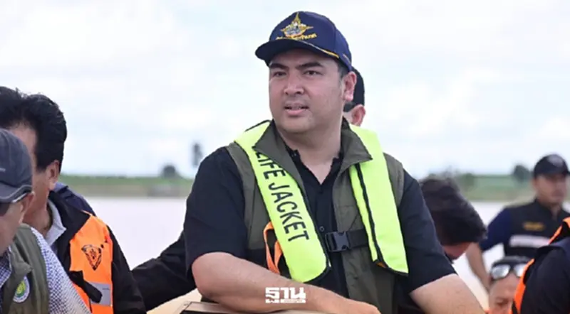 “วัชระพล” สั่งเกษตรฯ ระดมกำลังรับมือน้ำท่วม 24 ชม. เปิด อ.ต.ก. ระบายผลผลิต “วัชระพล” สั่งเกษตรฯ ระดมกำลังรับมือน้ำท่วม 24 ชม. เปิด อ.ต.ก. ระบายผลผลิต