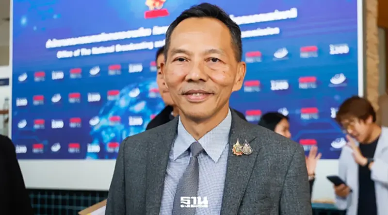 ‘ธนพันธุ์’ เบรกประชุม กสทช. จี้เดินหน้า 6 กรรมการ ขีดเส้นเว้น "หมอสรณ" ‘ธนพันธุ์’ เบรกประชุม กสทช. จี้เดินหน้า 6 กรรมการ ขีดเส้นเว้น "หมอสรณ"
