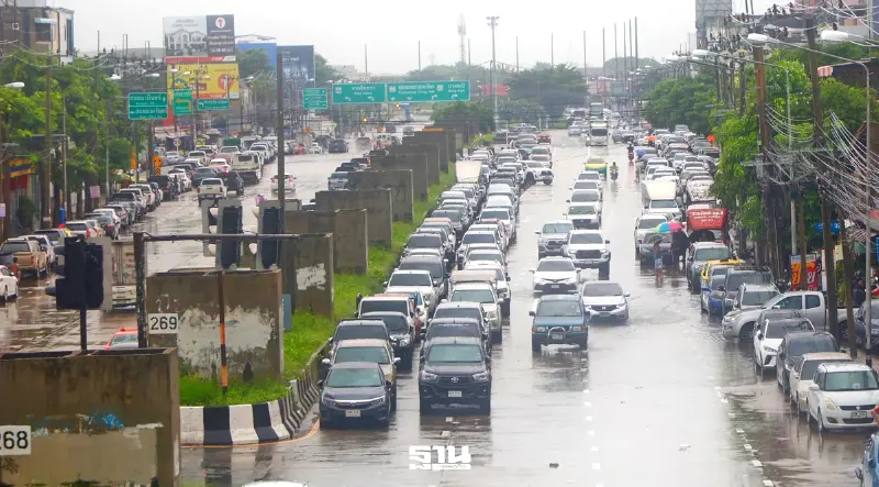 กรมอุตุฯ เตือน กทม.–ปริมณฑล ฝนหนัก 2–3 ชั่วโมง กลุ่มฝนมุ่งหน้าปทุมฯ กรมอุตุฯ เตือน กทม.–ปริมณฑล ฝนหนัก 2–3 ชั่วโมง กลุ่มฝนมุ่งหน้าปทุมฯ
