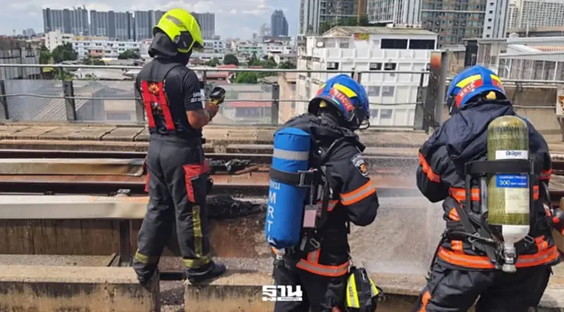รฟม. เร่งแก้ไข MRT สายสีน้ำเงิน ไฟฟ้าลัดวงจร จัดรถเมล์ดูแลผู้โดยสาร รฟม. เร่งแก้ไข MRT สายสีน้ำเงิน ไฟฟ้าลัดวงจร จัดรถเมล์ดูแลผู้โดยสาร