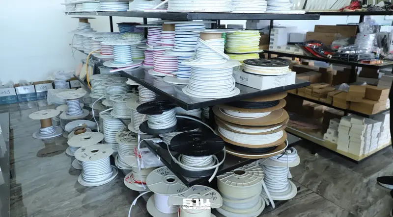 ทลายโกดังของเถื่อน 32.5 ล้าน สมอ.ยึด 41,161 ชิ้น เร่งสาวต้นตอประเทศเพื่อนบ้าน ทลายโกดังของเถื่อน 32.5 ล้าน สมอ.ยึด 41,161 ชิ้น เร่งสาวต้นตอประเทศเพื่อนบ้าน