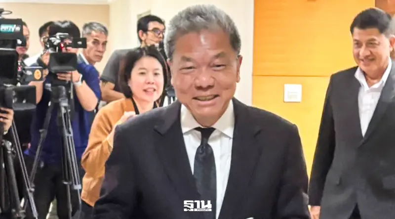 "หมอสรณ" น้อมรับคำสั่งศาลปกครองสูงสุด วอนบอร์ด กสทช. เข้าประชุมพรุ่งนี้ "หมอสรณ" น้อมรับคำสั่งศาลปกครองสูงสุด วอนบอร์ด กสทช. เข้าประชุมพรุ่งนี้