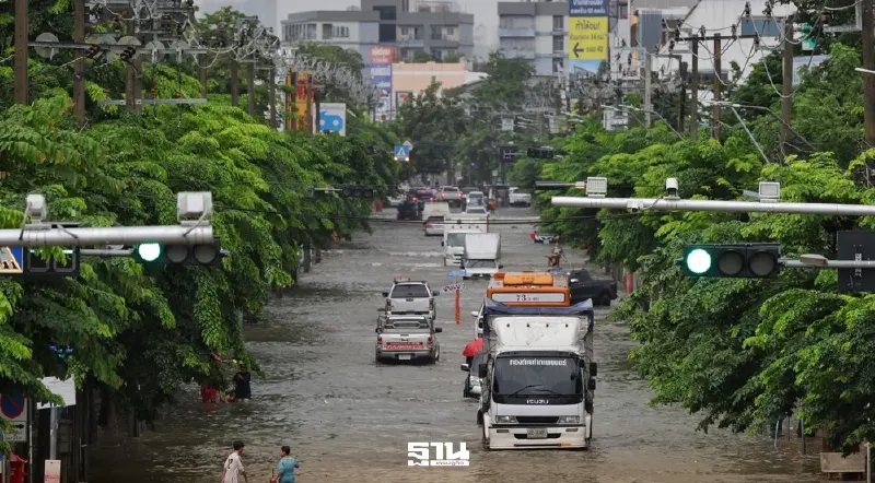 จับตาน้ำท่วมสะเทือนภาคผลิต ส.อ.ท.ชง 5 มาตรการคุมความเสี่ยง รักษาธุรกิจเดินหน้าต่อ จับตาน้ำท่วมสะเทือนภาคผลิต ส.อ.ท.ชง 5 มาตรการคุมความเสี่ยง รักษาธุรกิจเดินหน้าต่อ