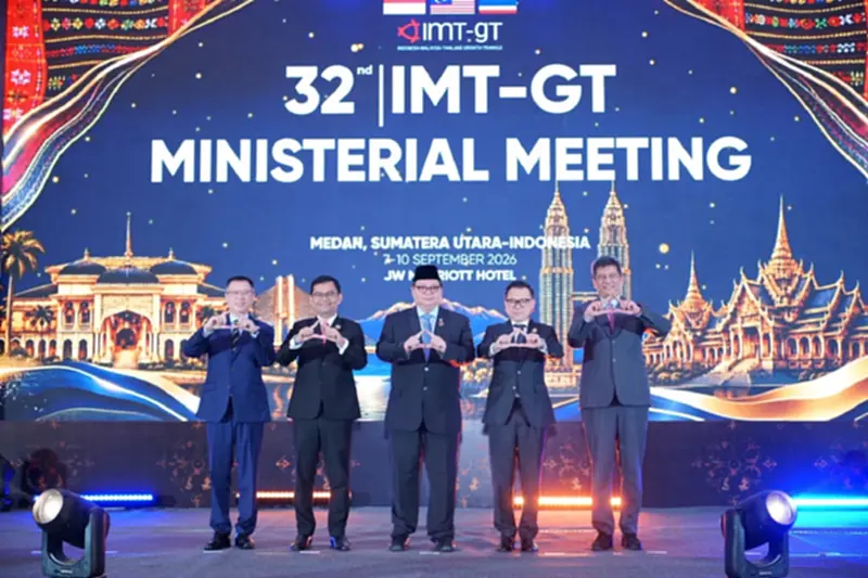 “ธนฑิตย์” ดัน IMT-GT เปิดตลาด 3 ประเทศ สร้างงานเพิ่มรายได้ภาคใต้ “ธนฑิตย์” ดัน IMT-GT เปิดตลาด 3 ประเทศ สร้างงานเพิ่มรายได้ภาคใต้