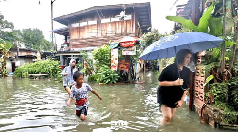 ด่วน กทม.เตือน 7 จุดน้ำท่วมขัง รถเล็กห้ามผ่าน เช็กเส้นทางก่อนออกจากบ้าน ด่วน กทม.เตือน 7 จุดน้ำท่วมขัง รถเล็กห้ามผ่าน เช็กเส้นทางก่อนออกจากบ้าน