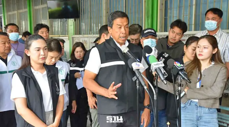 ชัชชาติ เผยน้ำท่วม กทม. เหลือ 6 เขต เฝ้าระวังฝนเย็นนี้ถึงรุ่งเช้า ชัชชาติ เผยน้ำท่วม กทม. เหลือ 6 เขต เฝ้าระวังฝนเย็นนี้ถึงรุ่งเช้า