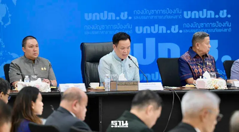 นายกฯ สั่งเร่งจ่ายเงินเยียวยาน้ำท่วม ระดมกำลังช่วยเหลือ–ฟื้นฟูต่อเนื่อง นายกฯ สั่งเร่งจ่ายเงินเยียวยาน้ำท่วม ระดมกำลังช่วยเหลือ–ฟื้นฟูต่อเนื่อง