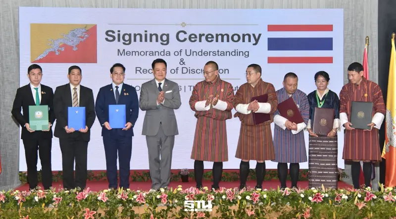 ายอนุทิน ชาญวีรกูล นายกรัฐมนตรีและรัฐมนตรีว่าการกระทรวงมหาดไทย เข้าร่วมพิธีลงนามและแลกเปลี่ยนเอกสารความร่วมมือระหว่างไทยกับภูฏาน ายอนุทิน ชาญวีรกูล นายกรัฐมนตรีและรัฐมนตรีว่าการกระทรวงมหาดไทย เข้าร่วมพิธีลงนามและแลกเปลี่ยนเอกสารความร่วมมือระหว่างไทยกับภูฏาน