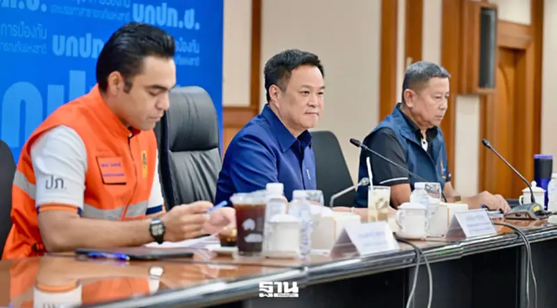 นายกฯ สั่งทุกจังหวัดรับมือฝนระลอกใหม่ เร่งเยียวยาน้ำท่วม–ฟื้นฟูพื้นที่ นายกฯ สั่งทุกจังหวัดรับมือฝนระลอกใหม่ เร่งเยียวยาน้ำท่วม–ฟื้นฟูพื้นที่