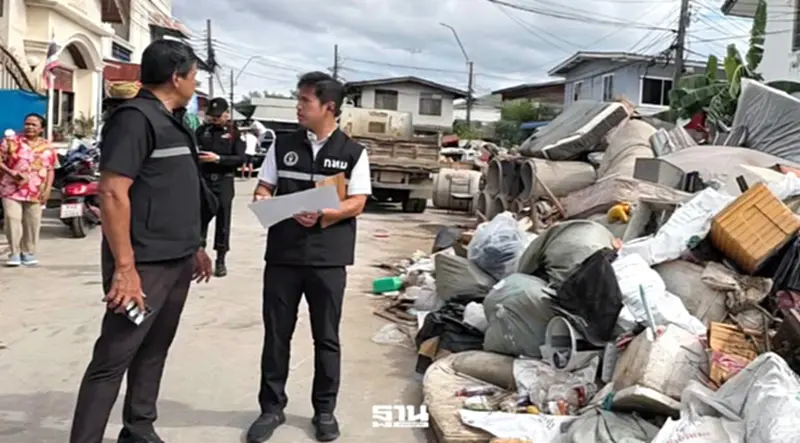 ชัชชาติ ระดมทีม 12 เขต กทม.ช่วยเคลียร์ขยะเคหะร่มเกล้า ตั้งเป้าจบใน 3 วัน ชัชชาติ ระดมทีม 12 เขต กทม.ช่วยเคลียร์ขยะเคหะร่มเกล้า ตั้งเป้าจบใน 3 วัน