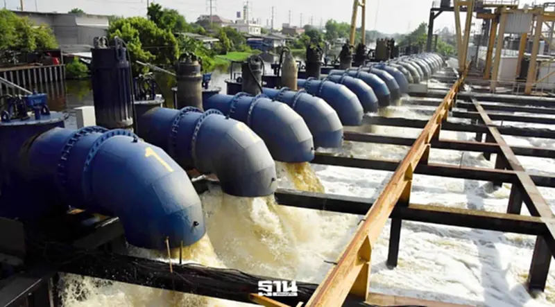 กรมชลฯ ระดมเครื่องสูบ 164 เครื่อง เร่งระบายน้ำท่วมขัง-เติมน้ำดีไล่น้ำเน่าคลองรังสิต กรมชลฯ ระดมเครื่องสูบ 164 เครื่อง เร่งระบายน้ำท่วมขัง-เติมน้ำดีไล่น้ำเน่าคลองรังสิต
