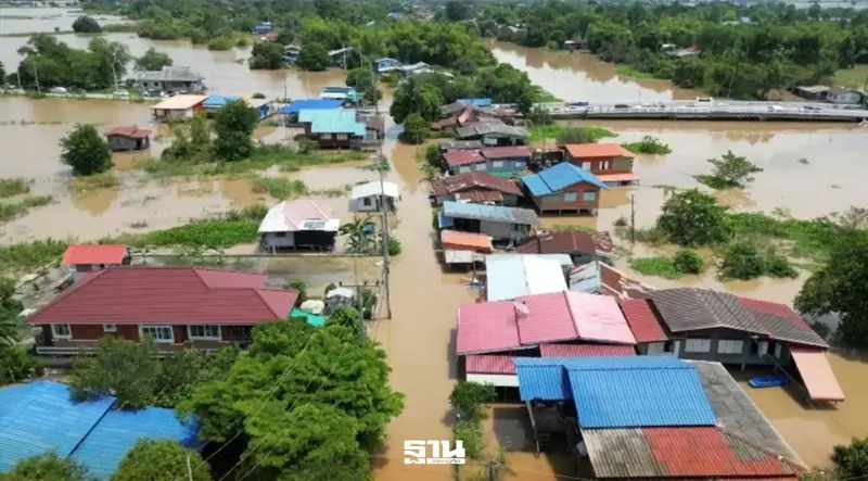อยุธยาจมมิดยกจังหวัด น้ำทะลักท่วม 16 อำเภอ กระทบ 4.8 ครัวเรือน