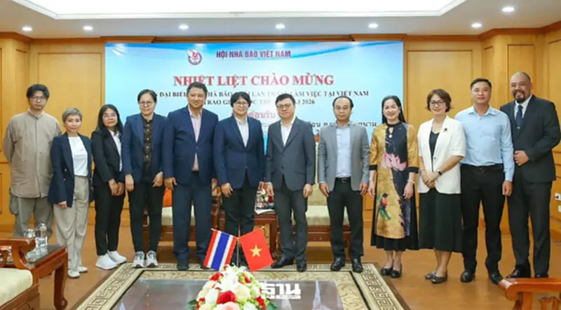 สมาคมนักข่าวไทย-เวียดนาม ผนึกกำลังรับมือความท้าทาย AI - การรุกคืบของบิ๊กเทค สมาคมนักข่าวไทย-เวียดนาม ผนึกกำลังรับมือความท้าทาย AI - การรุกคืบของบิ๊กเทค