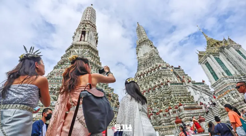 เจาะลึก “ท่องเที่ยวไทย” เข้าสู่สภาวะถดถอย GDP โตต่ำ กู้เศรษฐกิจต้องแก้เกมใหม่ เจาะลึก “ท่องเที่ยวไทย” เข้าสู่สภาวะถดถอย GDP โตต่ำ กู้เศรษฐกิจต้องแก้เกมใหม่